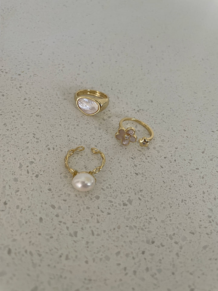 Flower Ring - Kira Kiras