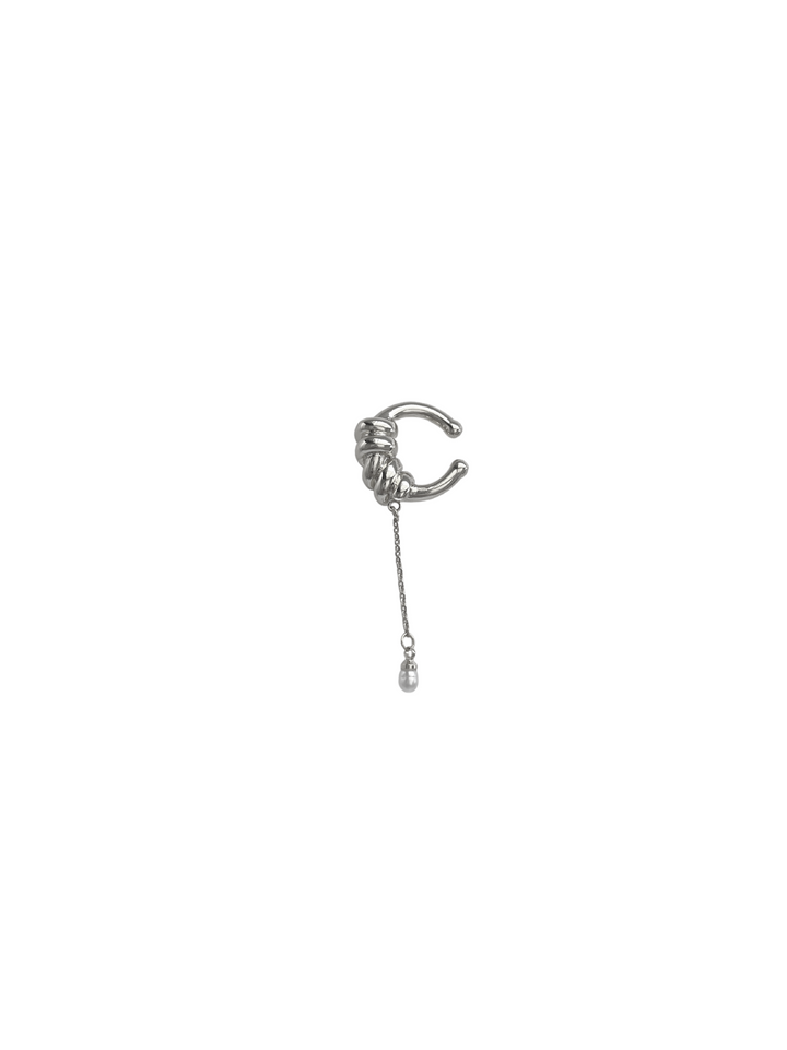 Amadee Pearl Ear Cuff - Kira Kiras